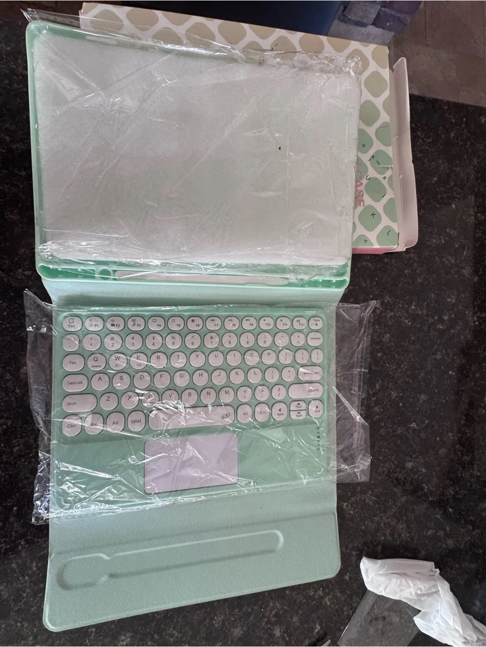 Keyboard Case for iPad 9th/8th/7th Generation/Air3/Pro10.5 with Touchpad/Pencil